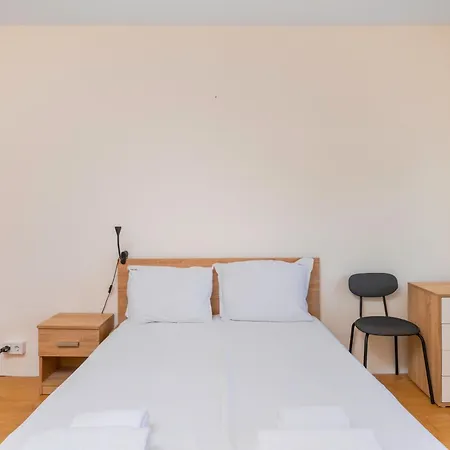아파트 Your 2bd Away From With Working Space